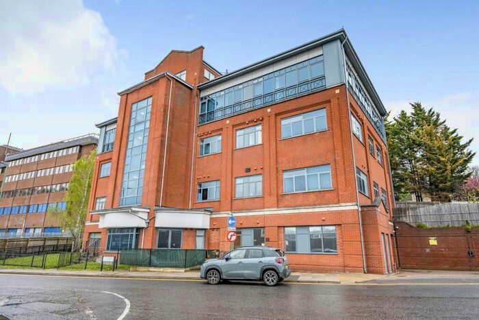 Wolsey Road Hemel Hempstead Hp2 4tu