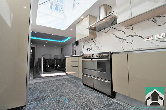 6 Bedroom Terraced House To Rent In Heeley Road, Birmingham, B29