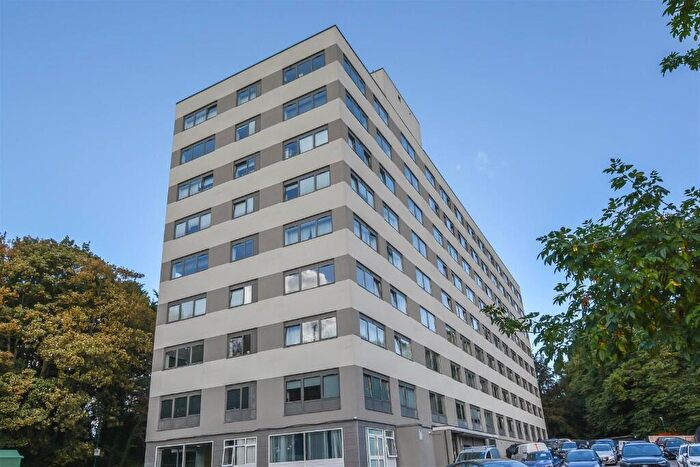 1 Bedroom Apartment To Rent In Hubert Road, Brentwood, Essex, CM14