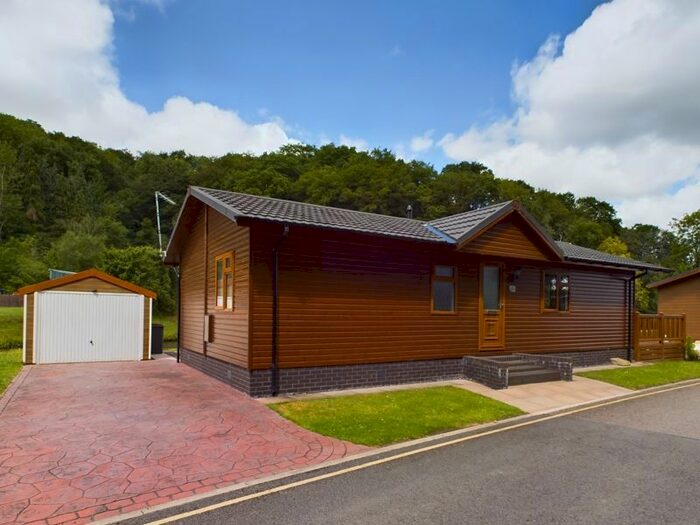 2 Bedroom Park Home For Sale In Lake View, Pool View Caravan Park, Telford, Shropshire., TF8