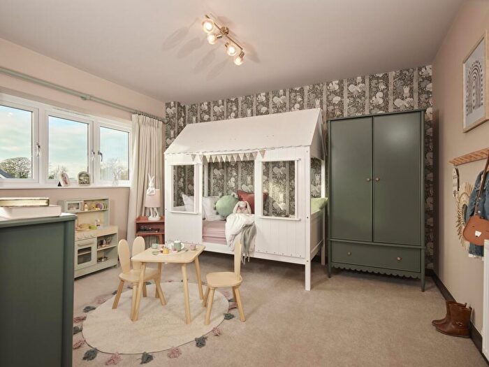 4 Bedroom Detached House For Sale In Thornwood Park, Thornwood, Epping, CM16