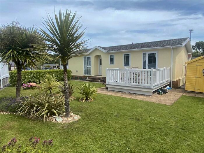 3 Bedroom Park Home For Sale In Parc Y Wern, Llangoed, Anglesey, LL58