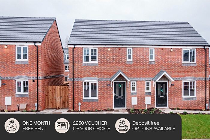 3 Bedroom Semi Detached House To Rent In Jubilee Gardens, Wakefield, WF1