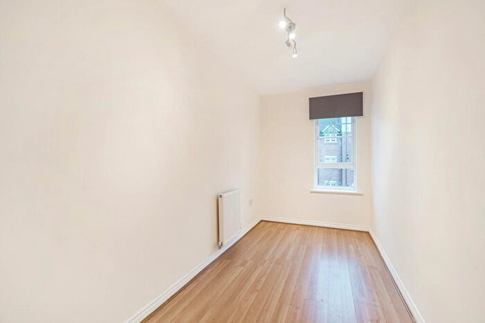 2 Bedroom Apartment For Sale In Turberville Place, Warwick - % Of Outstanding Shared Ownership Apartment, CV34