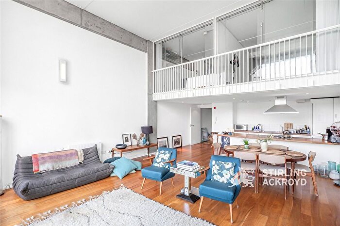 2 Bedroom Flat To Rent In Wenlock Road, Shoreditch, London, N1