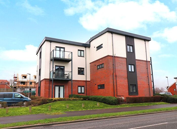 1 Bedroom Flat For Sale In Claypit Copse, Bursledon, SO31