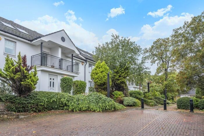 4 Bedroom Terraced House To Rent In Five Oaks Mews, Downham, Bromley, BR1