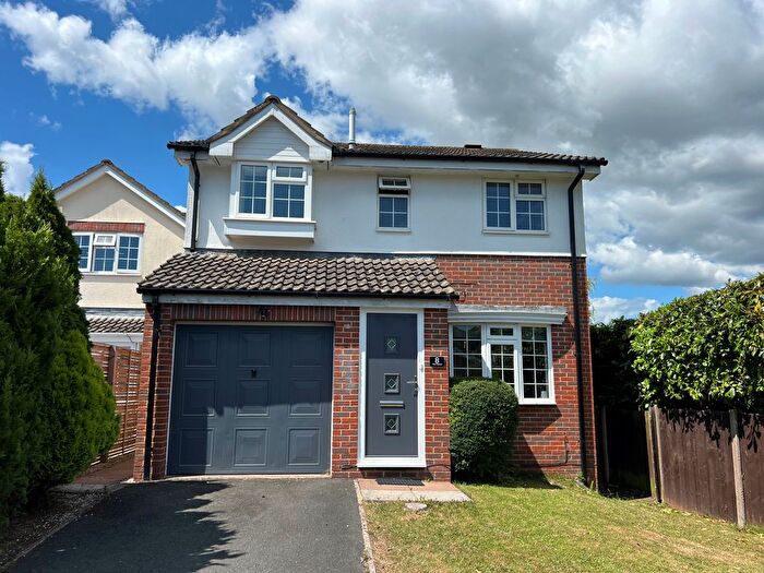 4 Bedroom Property To Rent In Roundmoors Close, Newton Abbot, TQ12