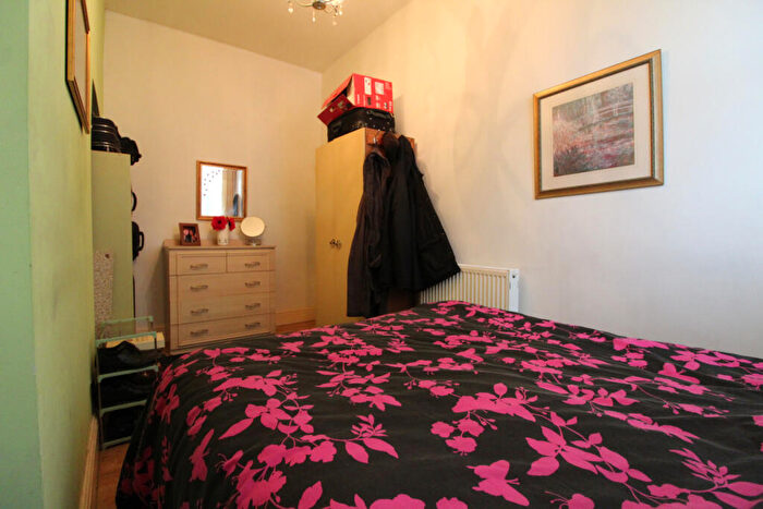 1 Bedroom Flat For Sale In Boulevard, Hull, HU3