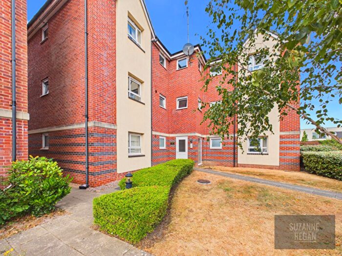 2 Bedroom Flat For Sale In Philmont Court, Bannerbrook, Coventry, CV4