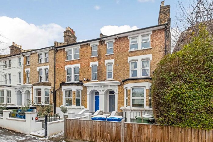 1 Bedroom Flat To Rent In Barry Road, East Dulwich, SE22