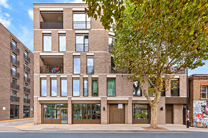 3 Bedroom Apartment For Sale In Ducketts House, E3