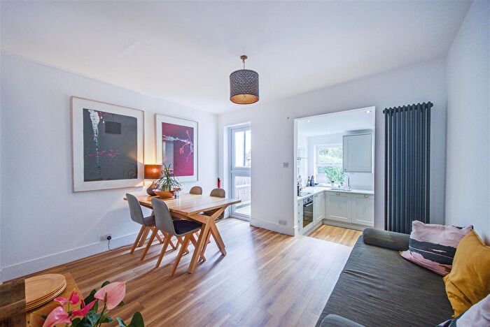 2 Bedroom Terraced House For Sale In Bynes Road, South Croydon, CR2