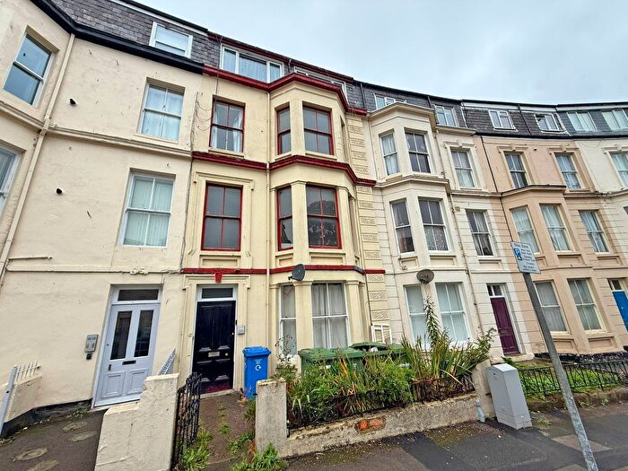 1 Bedroom Flat To Rent In Crown Crescent, Scarborough, YO11