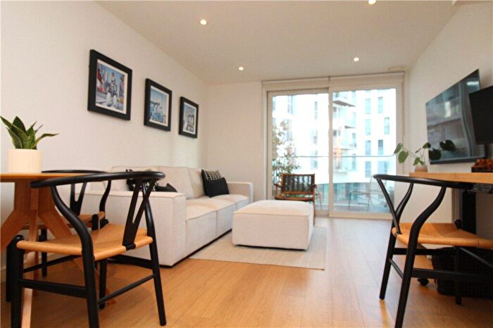 1 Bedroom Apartment To Rent In Saffron Central Square, Croydon, CR0