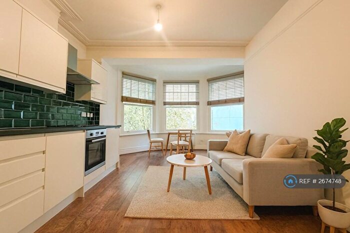 1 Bedroom Flat To Rent In Hornsey Lane Gardens, London, N6