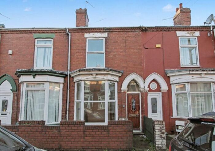 3 Bedroom Terraced House For Sale In West End Avenue, Doncaster, South Yorkshire, DN5