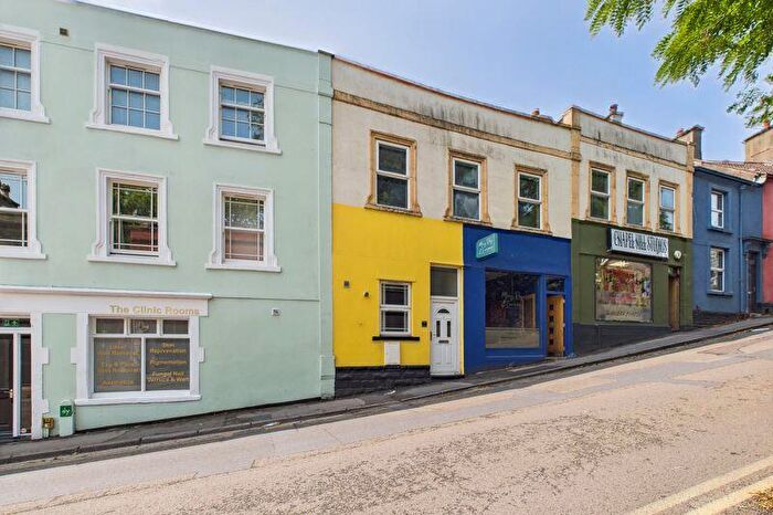 1 Bedroom Flat To Rent In The Triangle, Clevedon, BS21