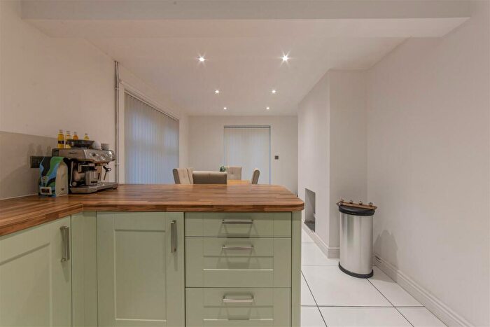 3 Bedroom End Of Terrace House For Sale In Ael Y Bryn, Blaenavon, Pontypool, NP4