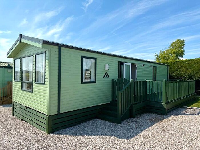 2 Bedroom Caravan For Sale In Carr Lane, Middleton, Morecambe, LA3