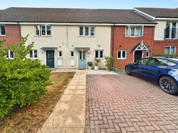 3 Bedroom Terraced House For Sale In Skippetts Gardens, Basingstoke, Hampshire, RG21