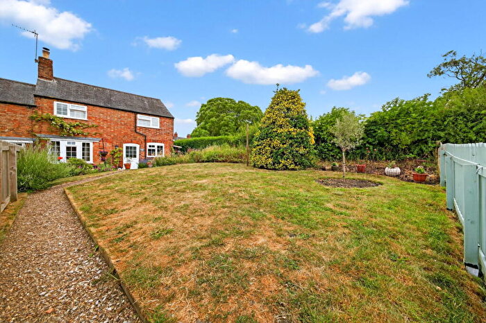 3 Bedroom Cottage For Sale In Lark Rise Cottage, Town Street, Burton Overy, LE8