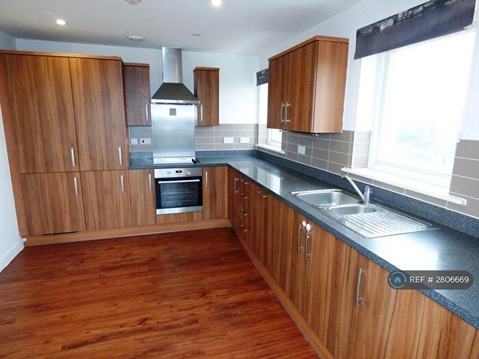 3 Bedroom Flat To Rent In Harlequin Close, Barking Reach, IG11