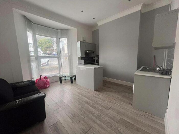 1 Bedroom Flat To Rent In Cradock Street, City Centre, Swansea, SA1