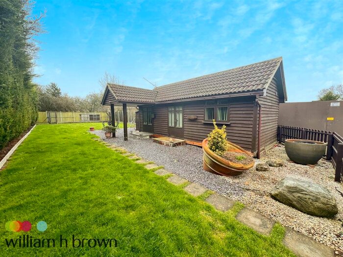 2 Bedroom Bungalow To Rent In Church Lane, Bulphan, Upminster, RM14