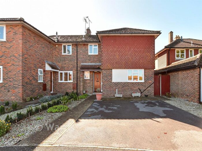 3 Bedroom Link Detached House For Sale In Brandon Way, Birchington, Kent, CT7