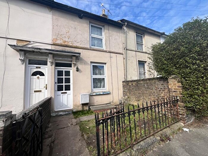 3 Bedroom Terraced House To Rent In Peel Street, Maidstone, ME14