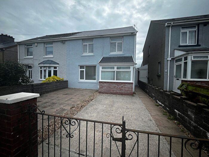 3 Bedroom House To Rent In Uxilla Terrace, Bridgend, CF31