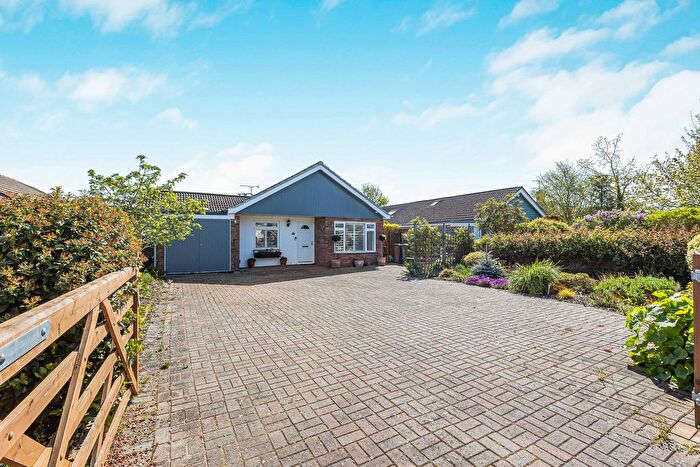 3 Bedroom Detached Bungalow For Sale In Crafts End, Chilton, OX11