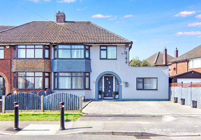4 Bedroom Semi-Detached House For Sale In Burbages Lane, Longford, CV6