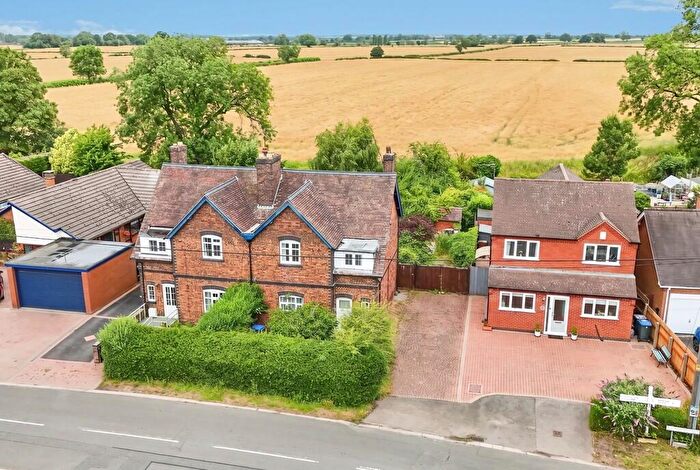 3 Bedroom Semi-Detached House For Sale In Atterton Lane, Witherley, CV9
