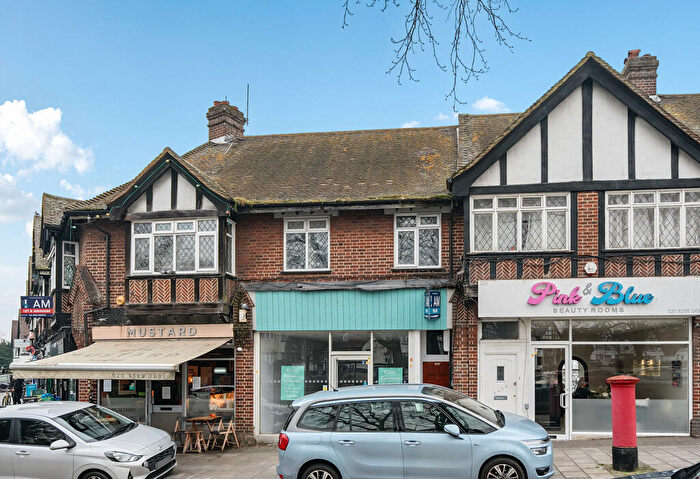 2 Bedroom Flat To Rent In Southborough Lane, Bromley, BR2