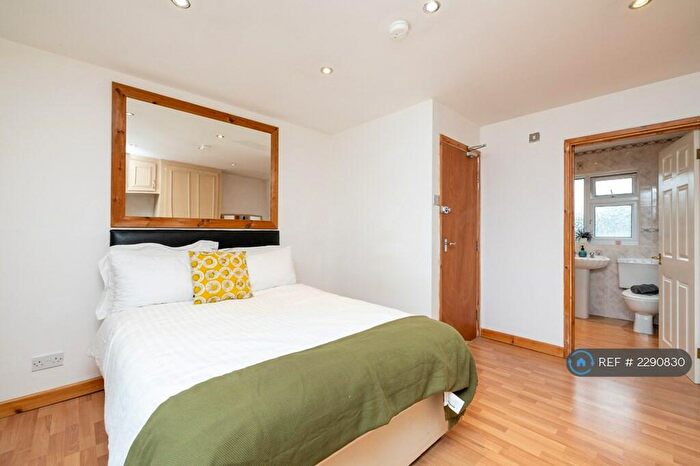 7 Bedroom Semi-Detached House To Rent In St. Margarets Road, Leamington Spa, CV31