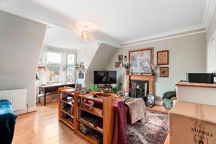 2 Bedroom Flat To Rent In Grange Terrace, Edinburgh, EH9