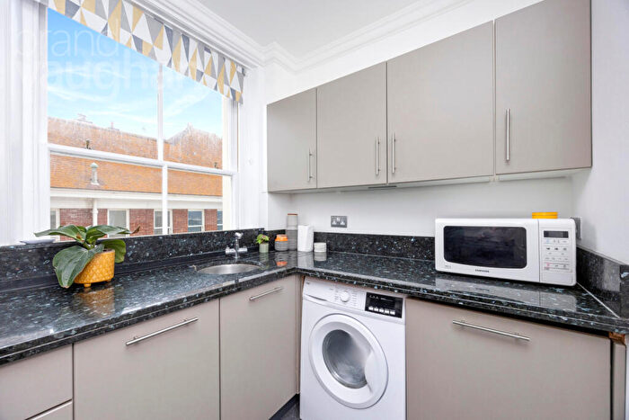 2 Bedroom Flat For Sale In Marine Parade, Brighton, East Sussex, BN2