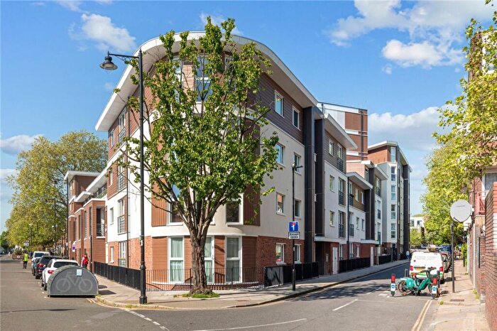 1 Bedroom Apartment For Sale In Basire Street, London, N1