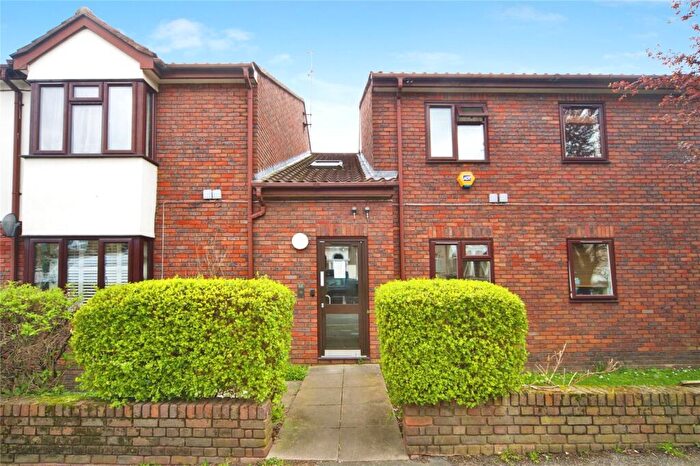 1 Bedroom Flat For Sale In Cairo Road, Walthamstow, London, E17