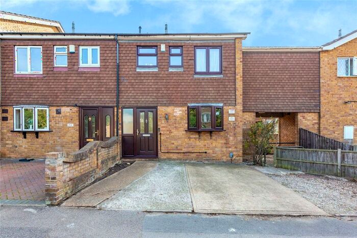 3 Bedroom Terraced House To Rent In Victoria Road, Romford, RM1