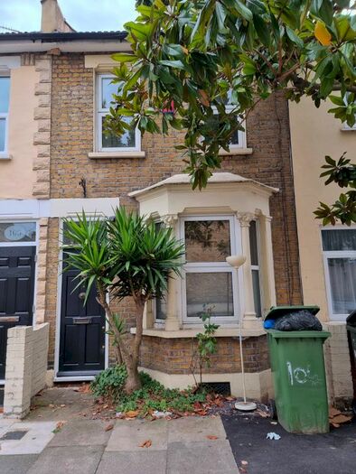 2 Bedroom Terraced House To Rent In Faringford Road, Floyd, E15