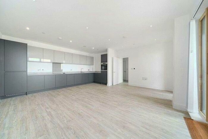2 Bedroom Apartment To Rent In Starling Court, Southmere, Abbey Wood, SE2