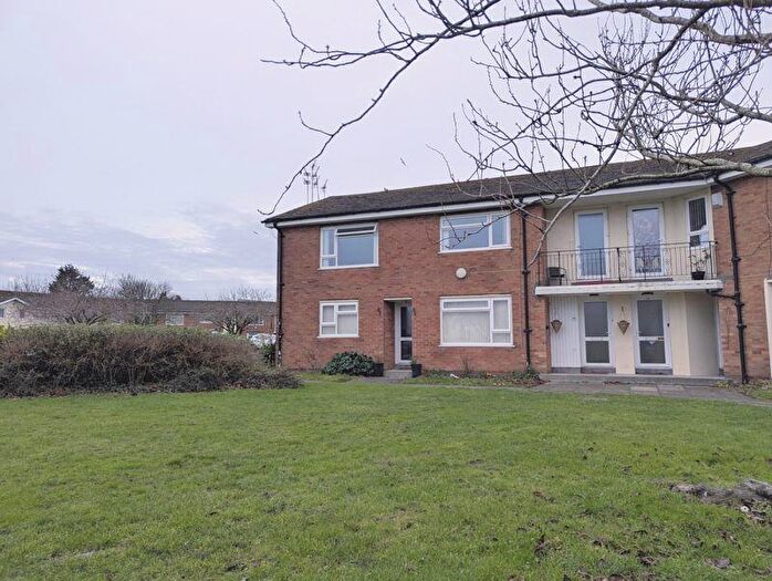 2 Bedroom Apartment To Rent In Warren Court, Birkdale, Southport, PR8