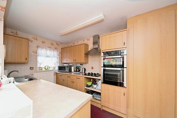 3 Bedroom Detached Bungalow For Sale In Kenhill Close, Snettisham, King's Lynn, PE31