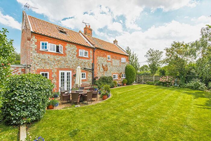 4 Bedroom Detached House For Sale In Walcott, NR12