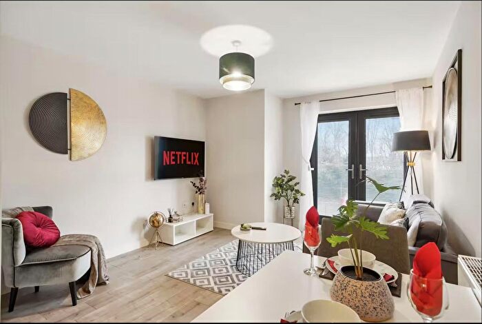 1 Bedroom Flat To Rent In Cross Green Lane, Cross Green, Leeds, LS9