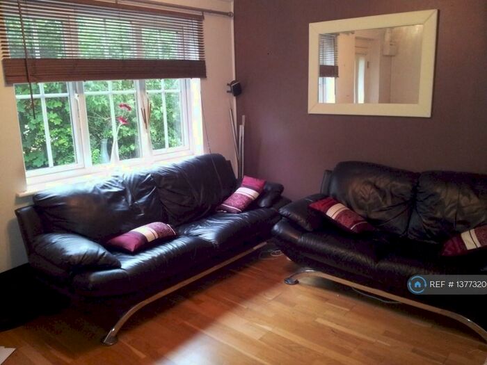 1 Bedroom Maisonette To Rent In Wharfdale Square, Tovil, ME15