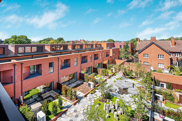 2 Bedroom Flat For Sale In Dixon House, N8